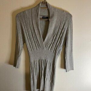 Le Chateau knit Top with cinched waist - Grey -medium